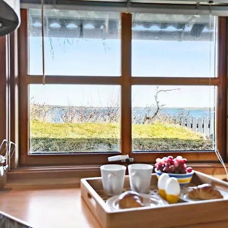 1 Bedroom Cozy In Casa de Férias