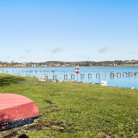 1 Bedroom Cozy In Casa de Férias